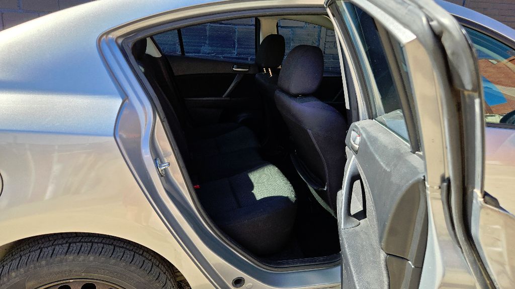 2012 MAZDA MAZDA3