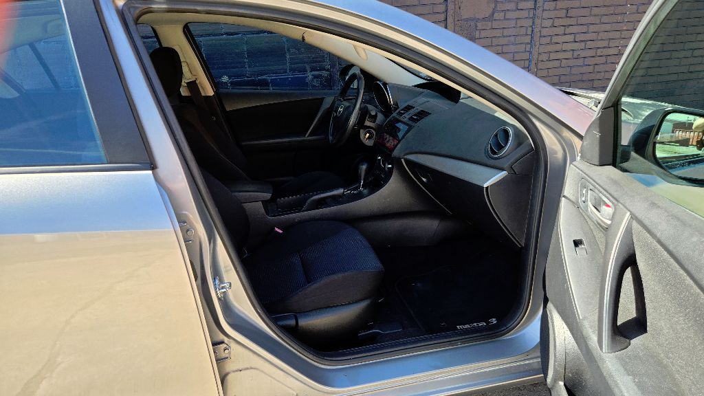 2012 MAZDA MAZDA3