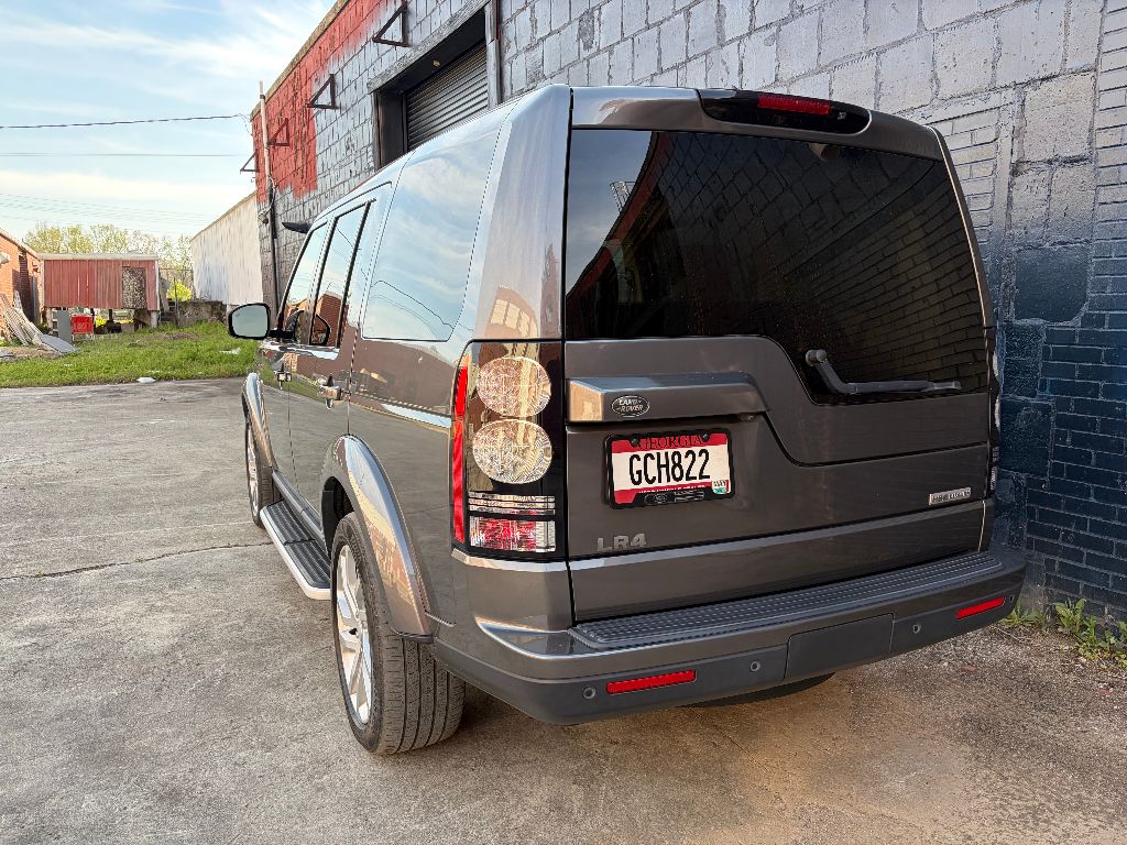 2015 Land Rover LR4 - $10,900