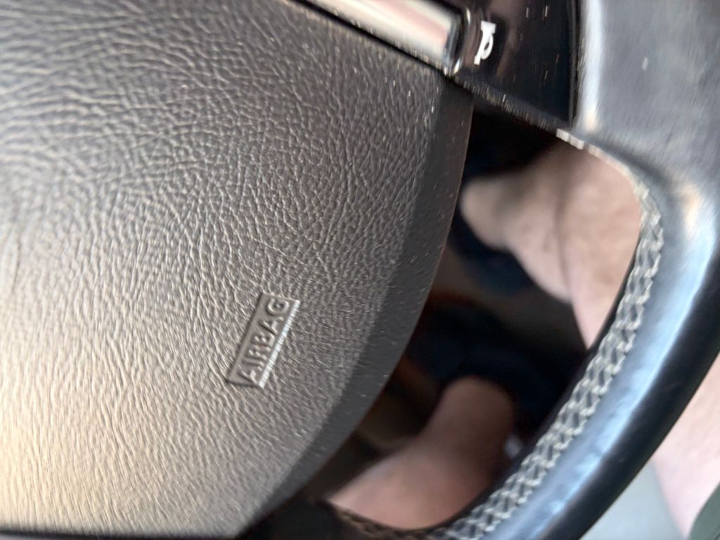 2015 Land Rover LR4 - $10,900