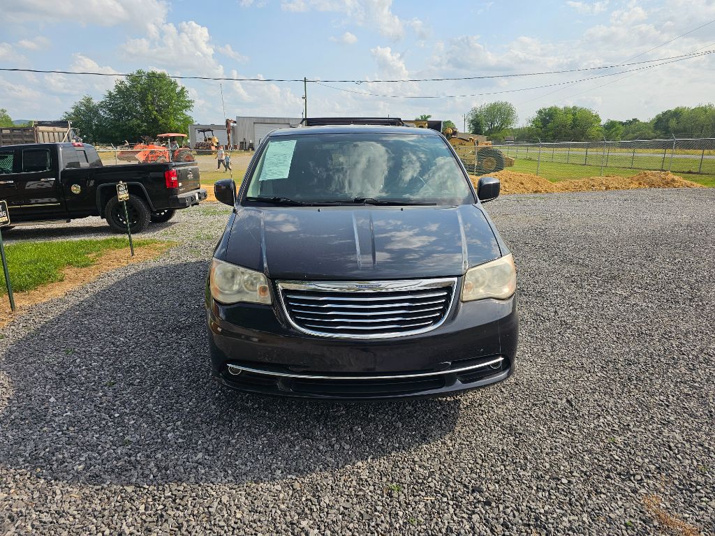 2014 Chrysler Town & Country Touring photo