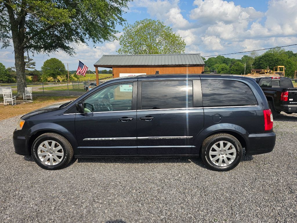 2014 Chrysler Town & Country Touring photo