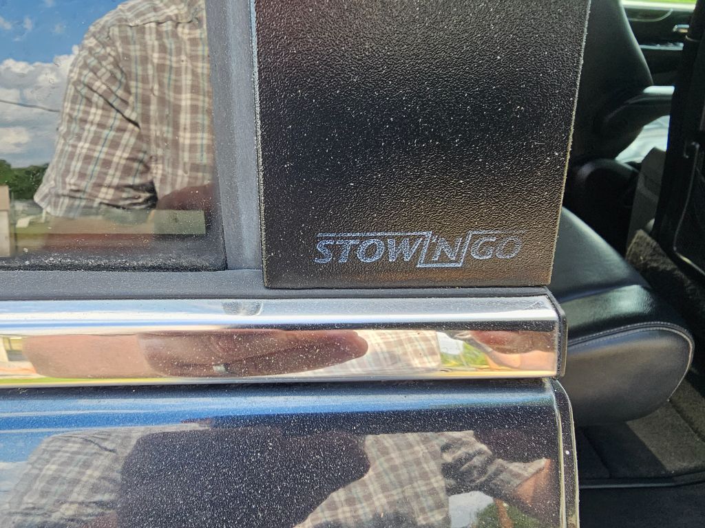 2014 Chrysler Town & Country Touring photo