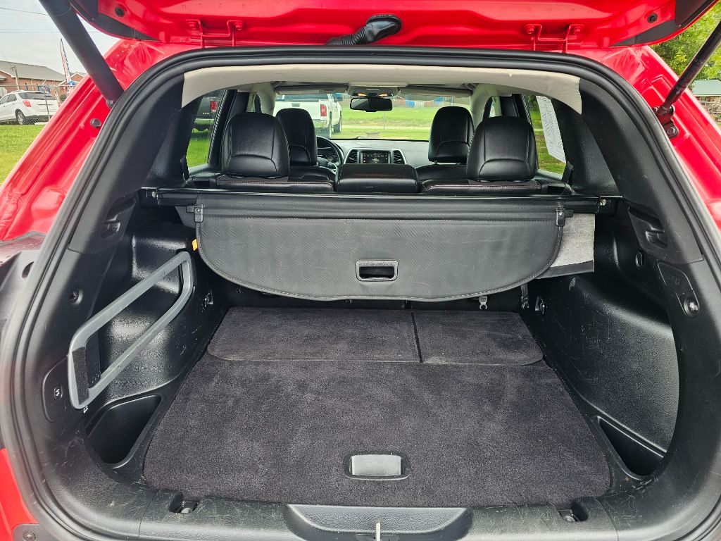 2018 Jeep Cherokee - $15,450