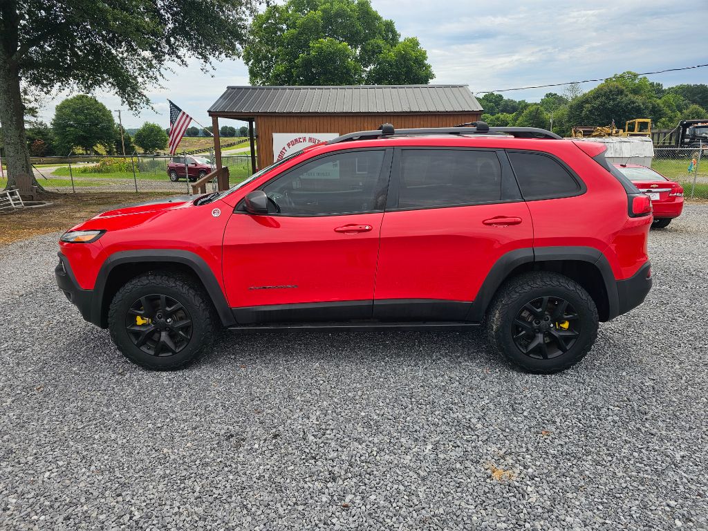 2018 Jeep Cherokee - $15,450