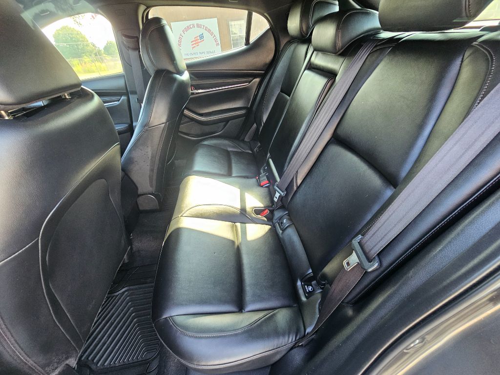 2019 MAZDA MAZDA3 - $9,900