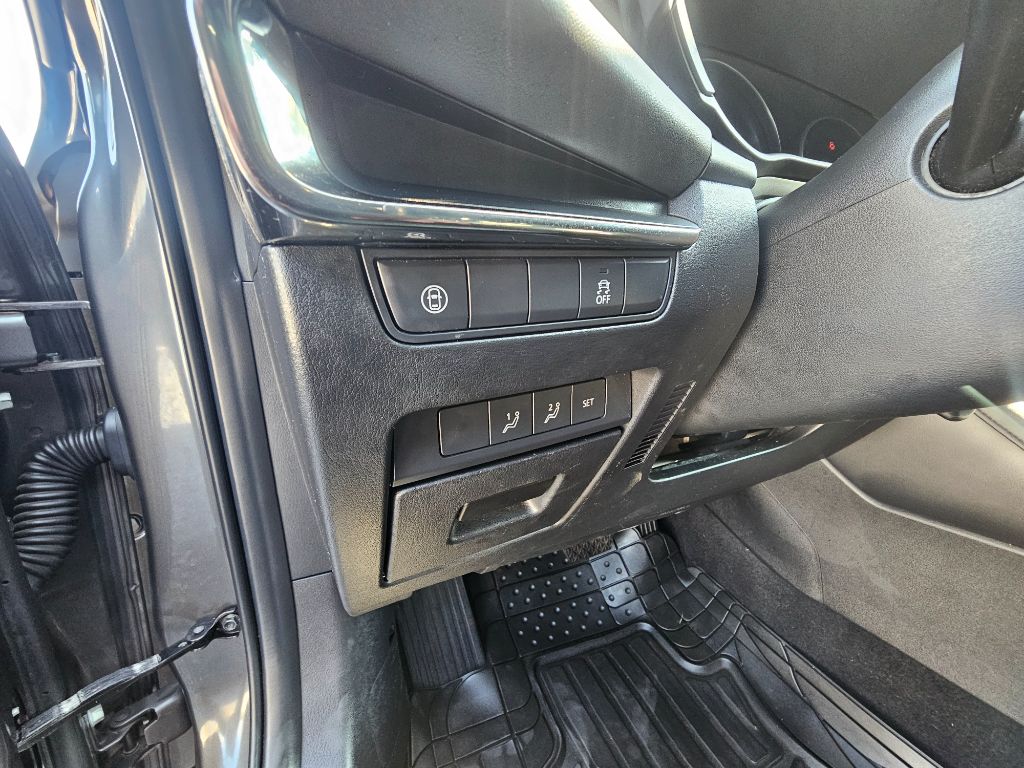 2019 MAZDA MAZDA3 - $9,900