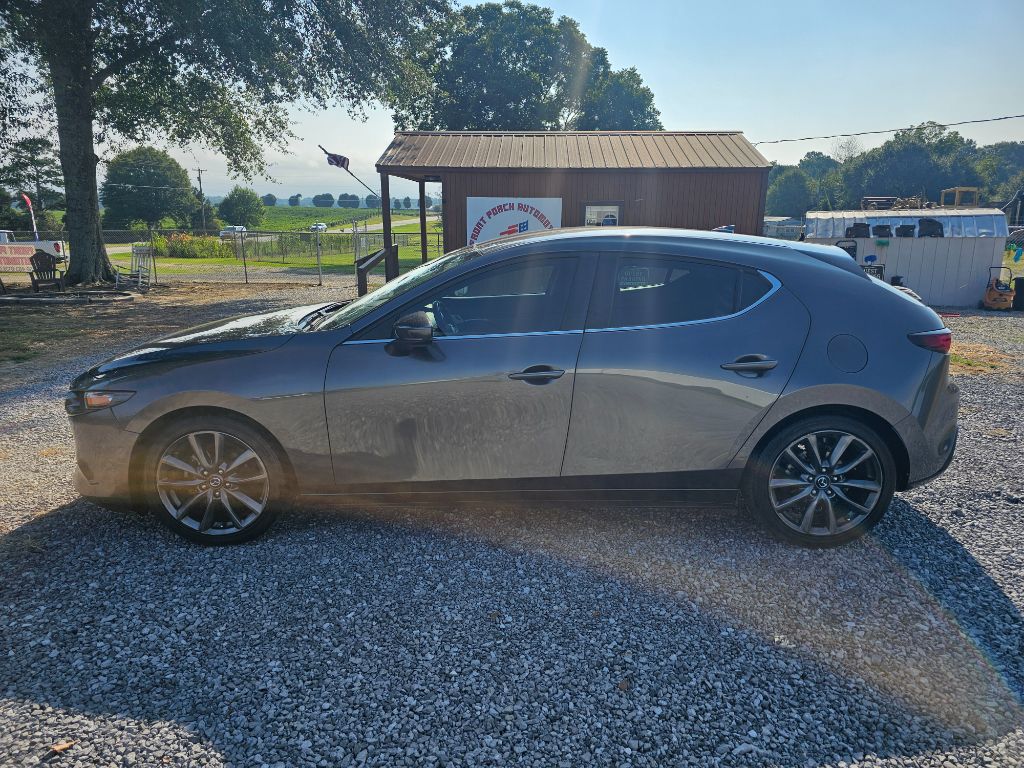 2019 MAZDA MAZDA3 - $9,900