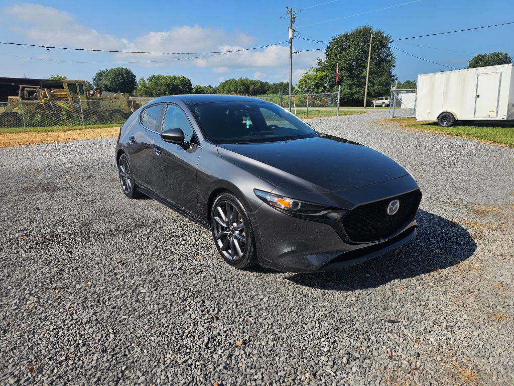 2019 MAZDA MAZDA3 - $9,900
