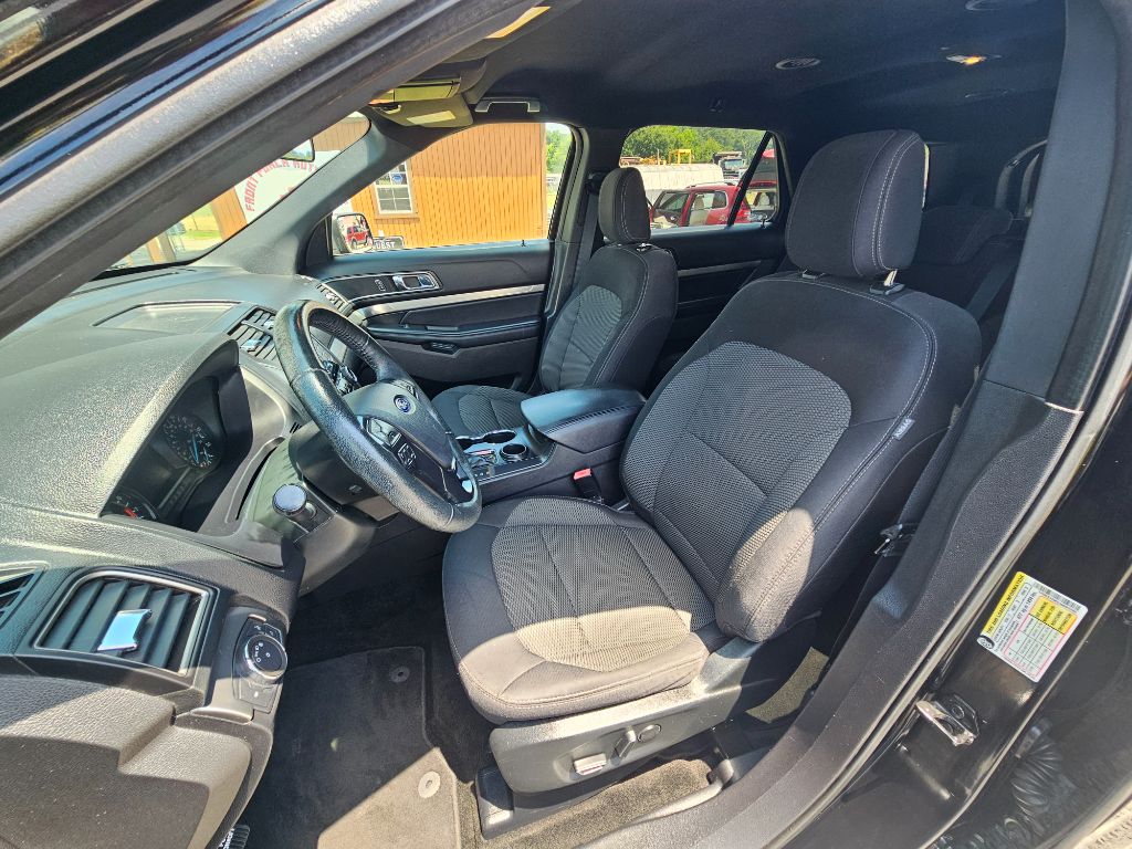 2018 Ford Explorer - $15,995