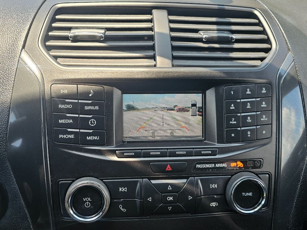 2018 Ford Explorer - $15,995