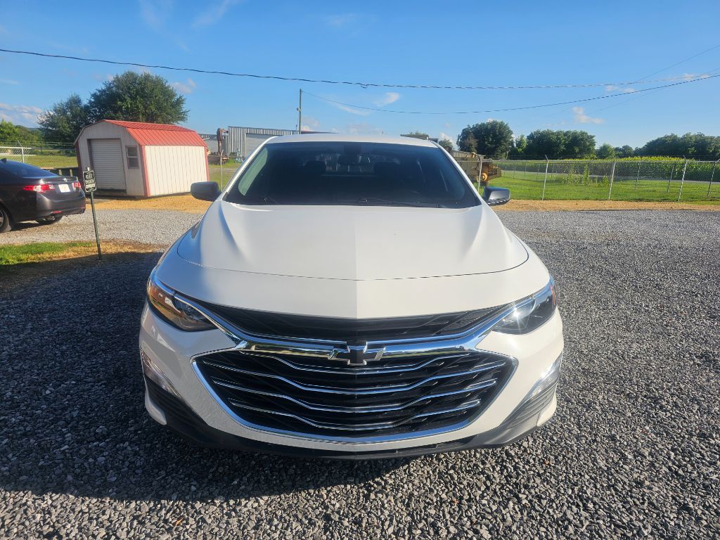 2021 Chevrolet Malibu - $17,995
