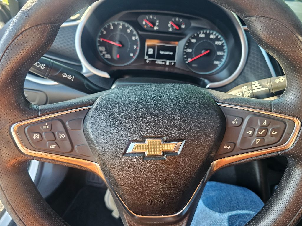 2021 Chevrolet Malibu - $17,995