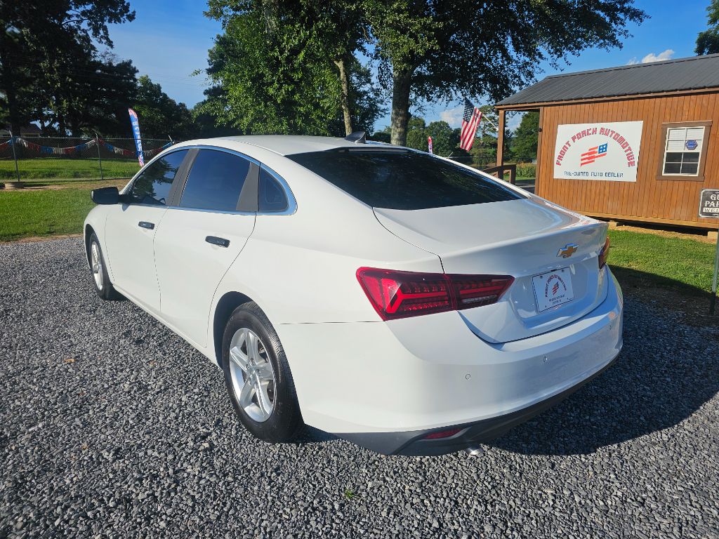 2021 Chevrolet Malibu - $17,995