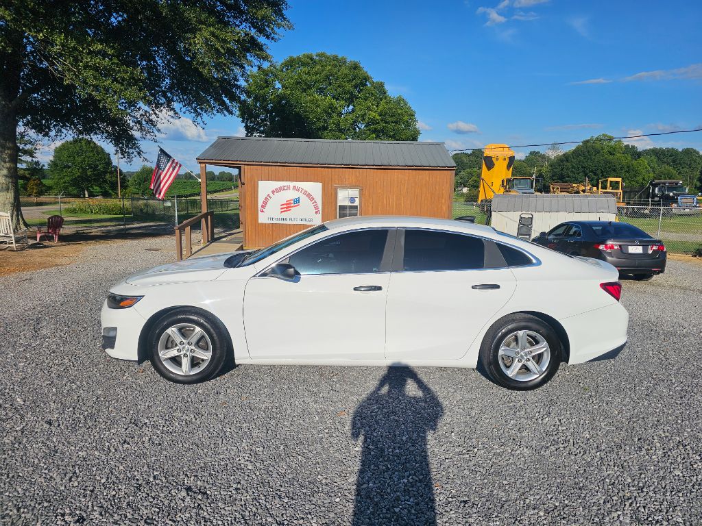 2021 Chevrolet Malibu - $17,995
