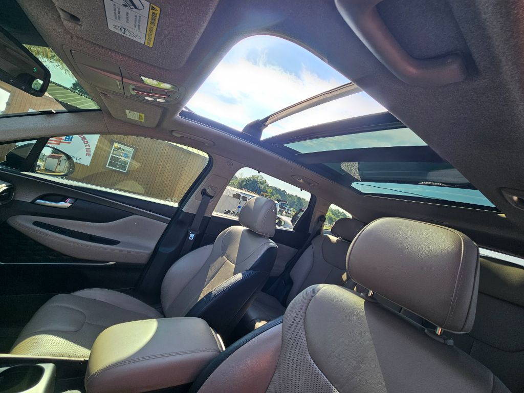 2019 Hyundai Santa Fe - $18,995