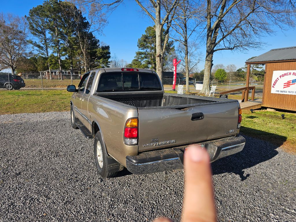 2002 Toyota Tundra SR5 V8 photo