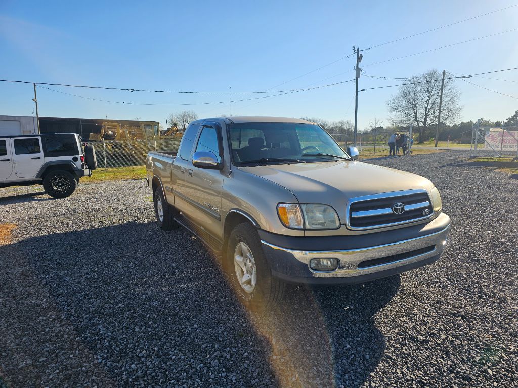 2002 Toyota Tundra SR5 V8 photo
