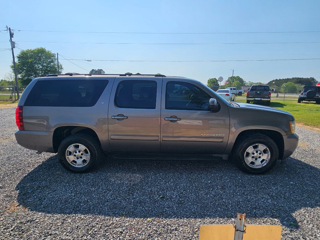 2012 Chevrolet Suburban - $6,995
