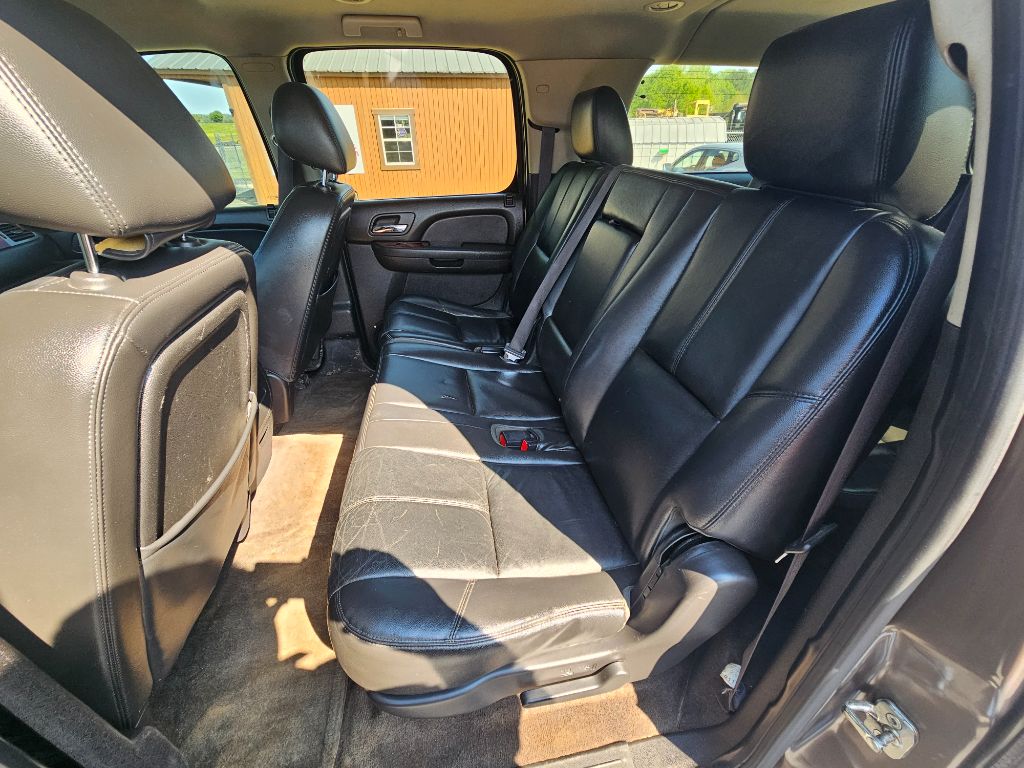 2012 Chevrolet Suburban - $6,995
