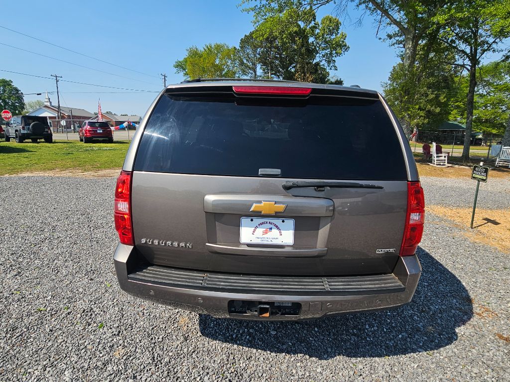2012 Chevrolet Suburban - $6,995