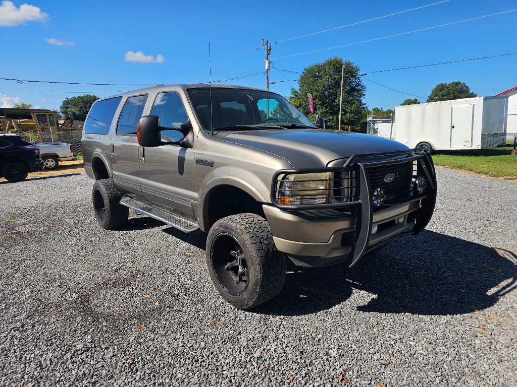 2003 Ford Excursion - $11,899