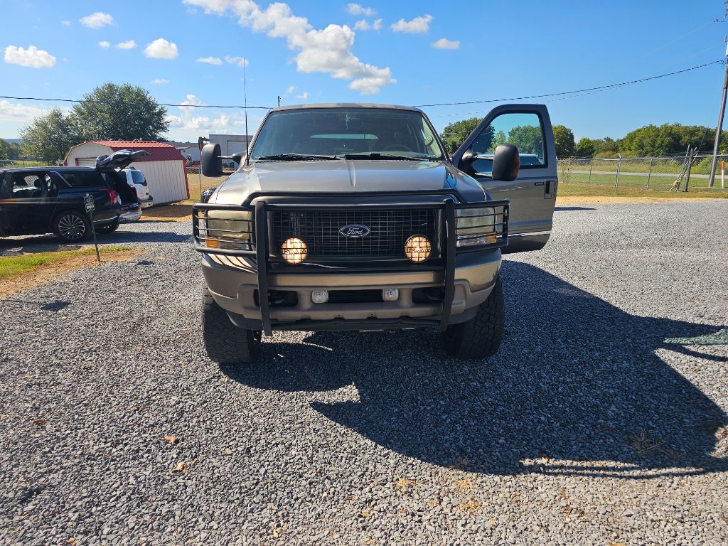 2003 Ford Excursion - $11,899
