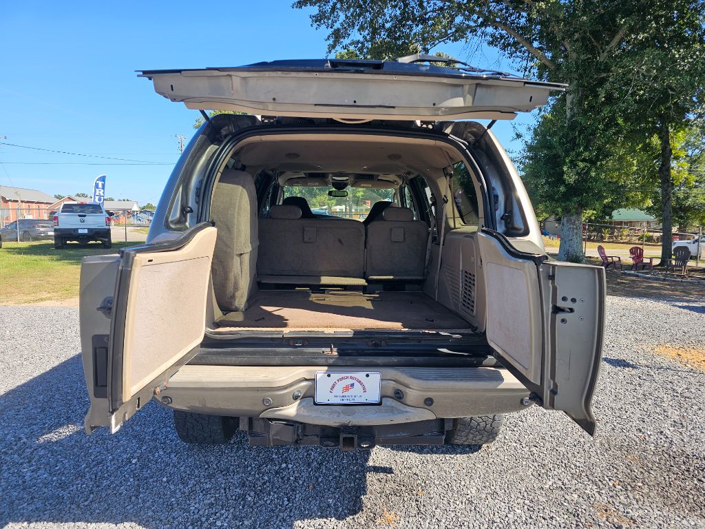 2003 Ford Excursion - $11,899