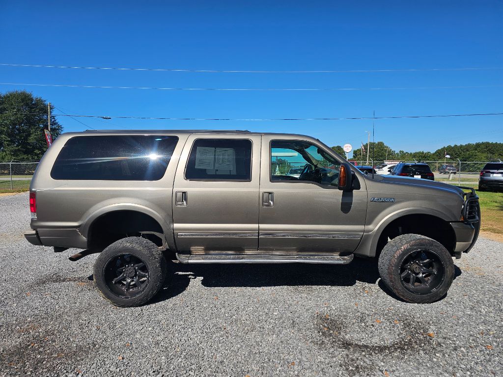 2003 Ford Excursion - $11,899