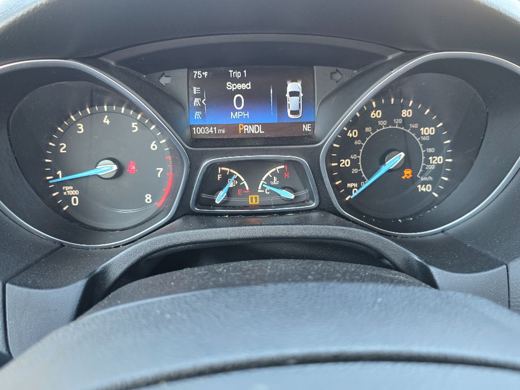 2015 Ford Focus SE photo