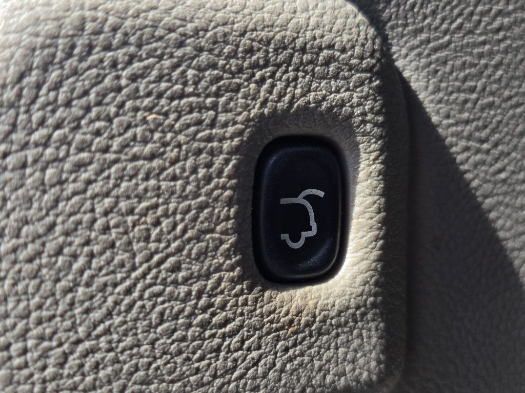 2012 Jeep Grand Cherokee Laredo X photo