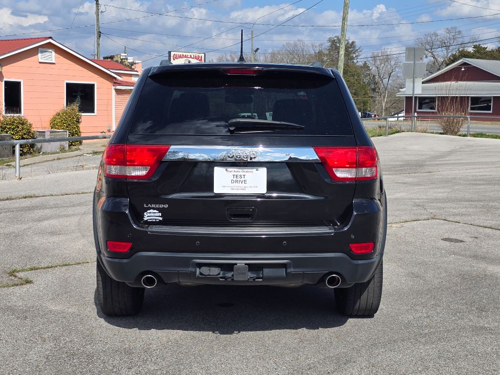 2012 Jeep Grand Cherokee Laredo X photo