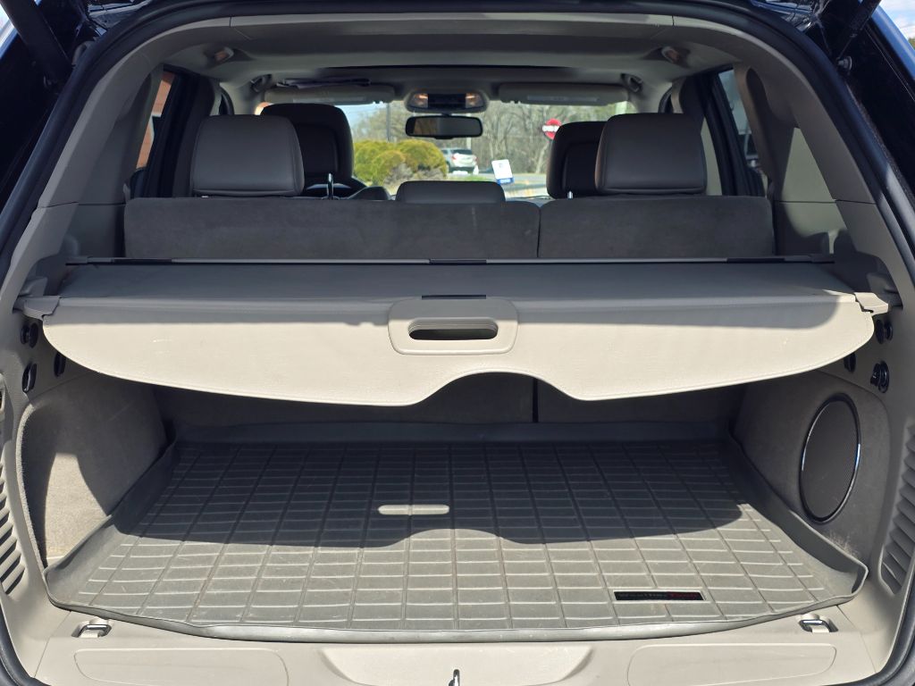 2012 Jeep Grand Cherokee Laredo X photo