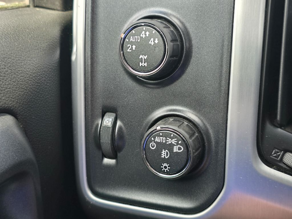 2015 GMC Sierra 1500 SLE photo
