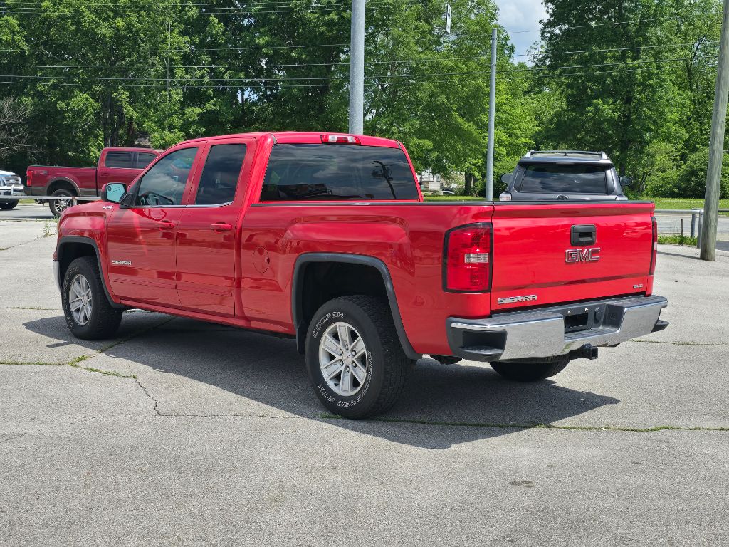 2015 GMC Sierra 1500 SLE photo