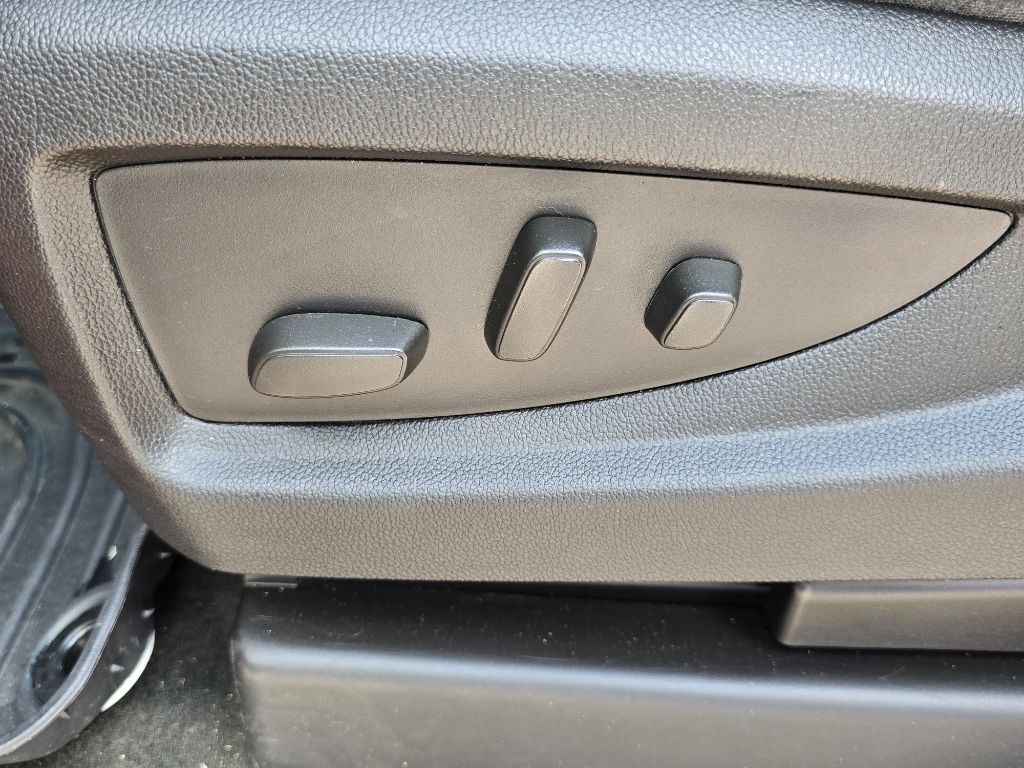 2015 GMC Sierra 1500 SLE photo