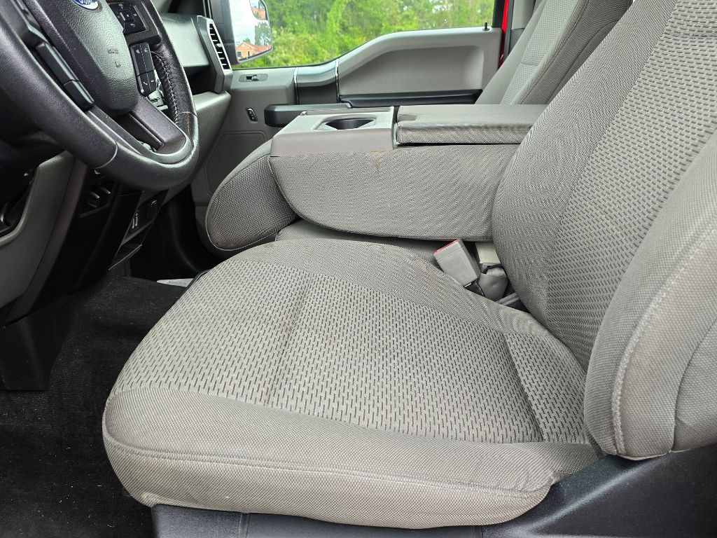 2019 Ford F150 XLT photo