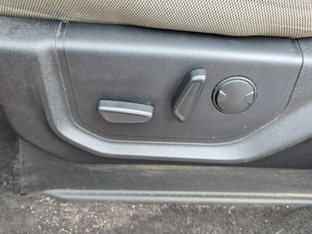 2019 Ford F150 XLT photo