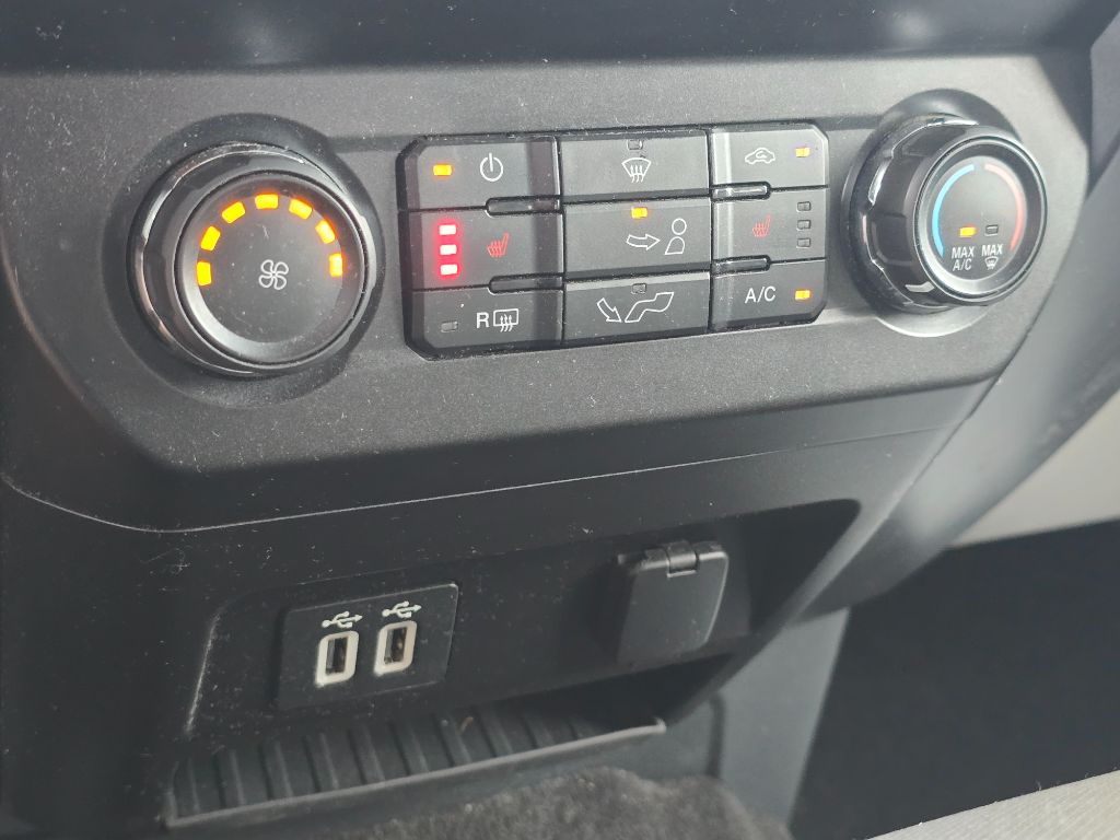 2019 Ford F150 XLT photo
