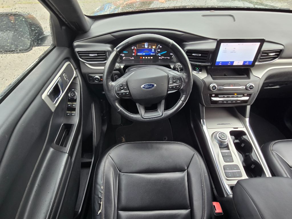 2020 Ford Explorer XLT photo