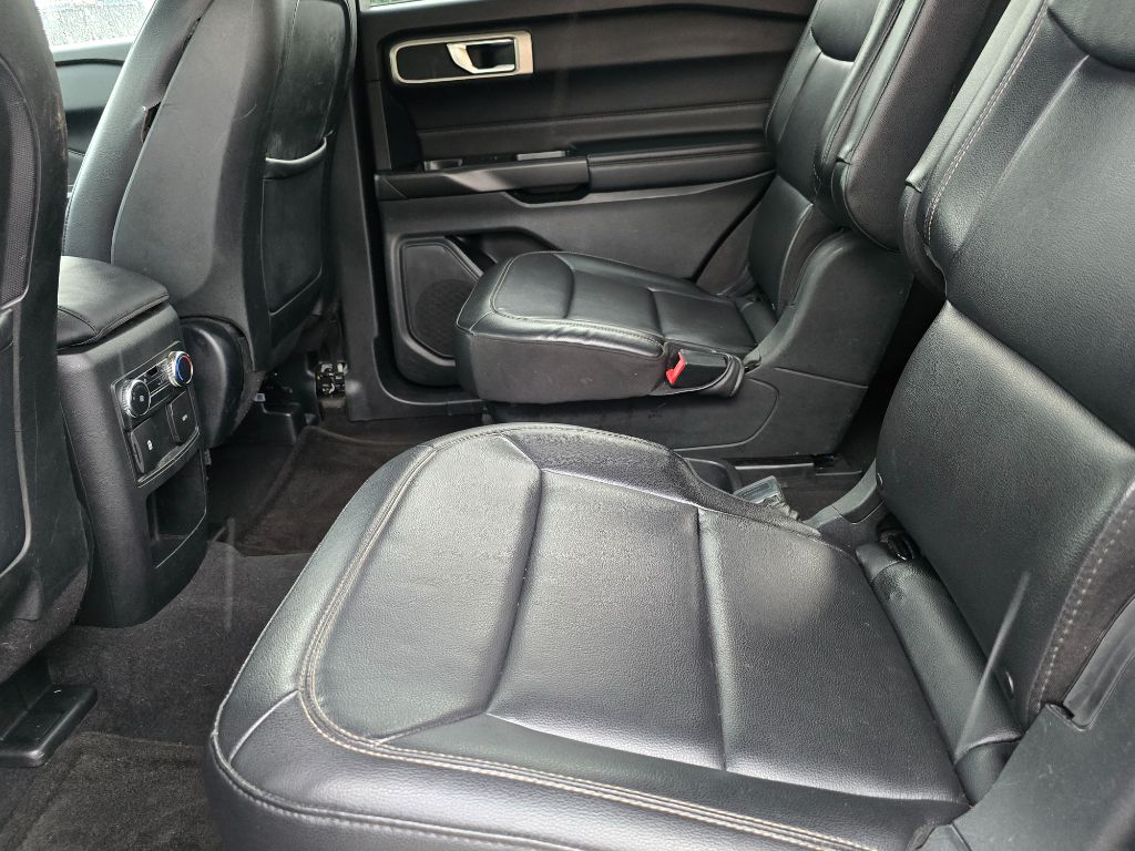 2020 Ford Explorer XLT photo