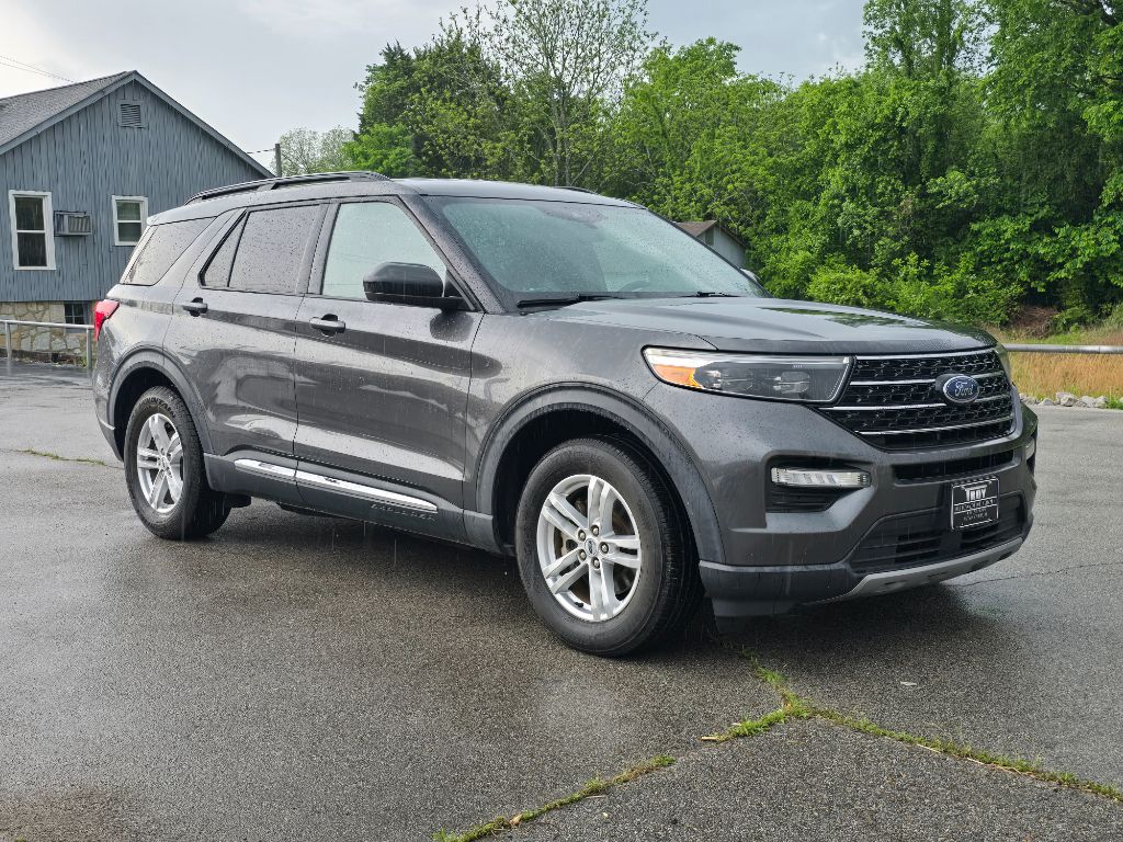 2020 Ford Explorer XLT photo