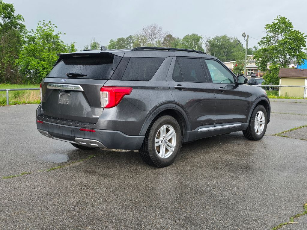 2020 Ford Explorer XLT photo