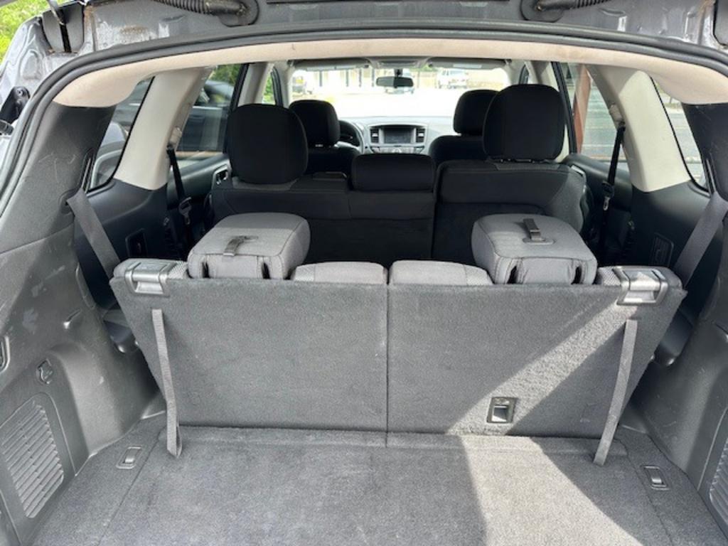 2017 Nissan Pathfinder S photo