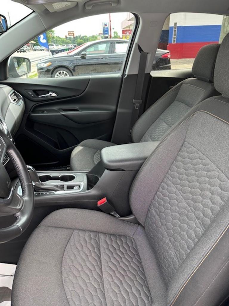 2021 Chevrolet Equinox LT photo