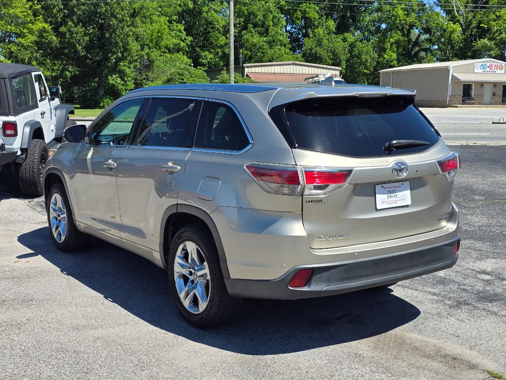 2016 Toyota Highlander Limited photo