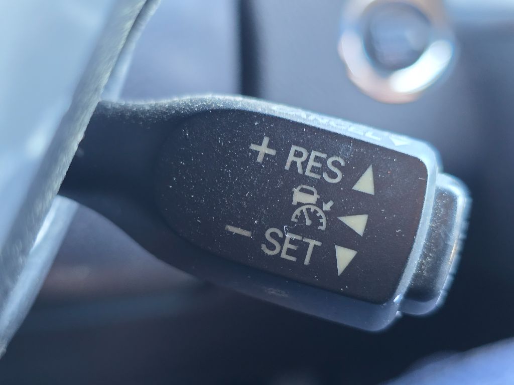 2016 Toyota Highlander Limited photo