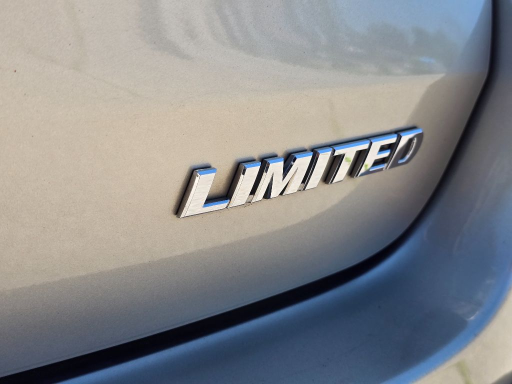 2016 Toyota Highlander Limited photo