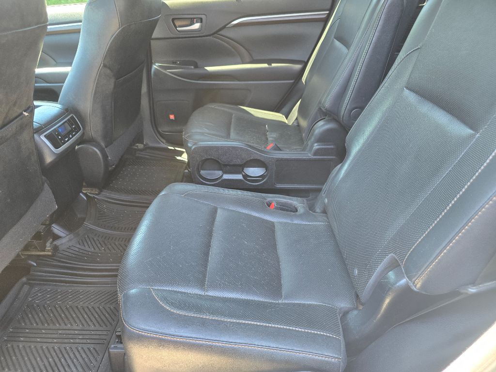 2016 Toyota Highlander Limited photo