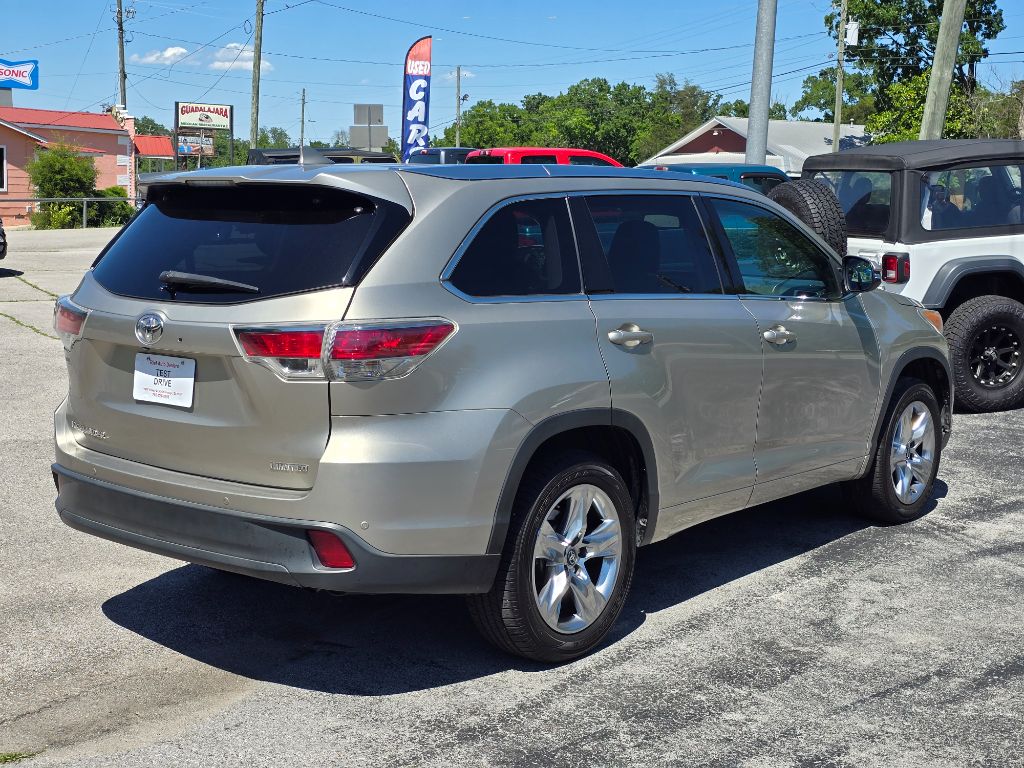2016 Toyota Highlander Limited photo